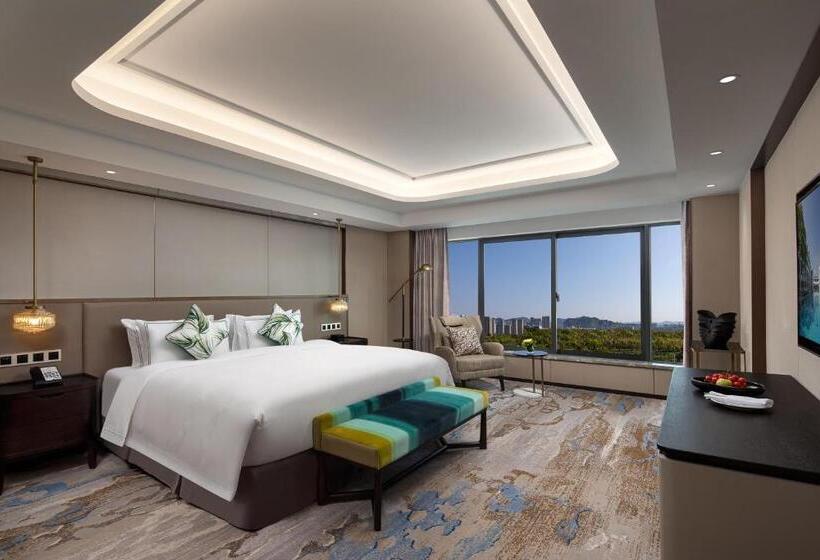 Люкс Повышенной Комфортности, White Swan Hotel Taizhou