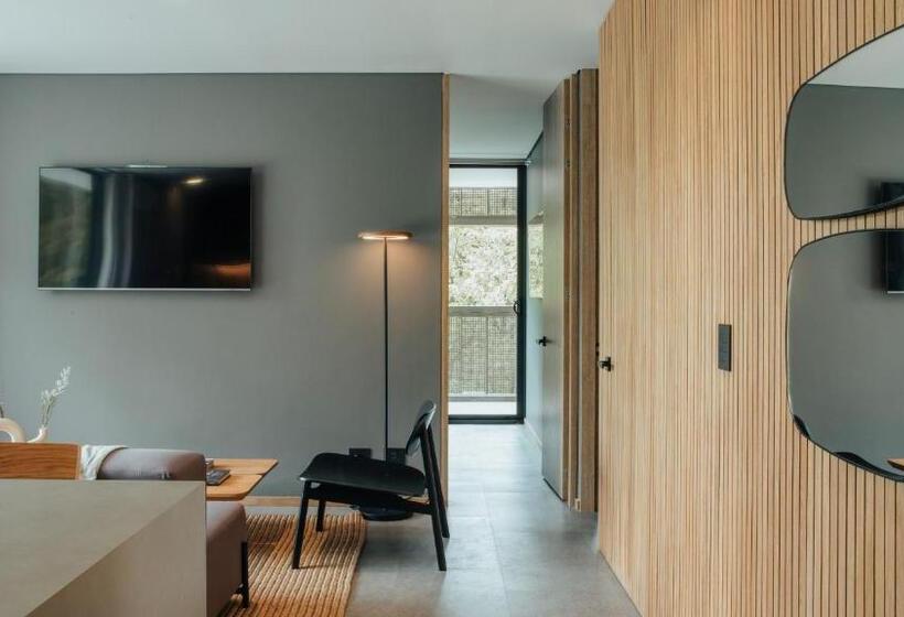 1 Schlafzimmer Apartment mit Terrasse, Wake   Branded Residences