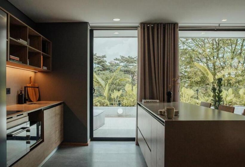 1 Schlafzimmer Apartment mit Terrasse, Wake   Branded Residences