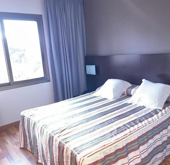 חדר דלוקס, Bruc