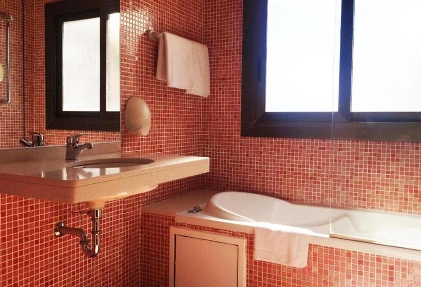 חדר סטנדרט, Bruc