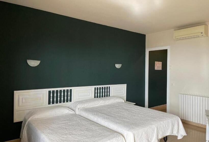 חדר סטנדרט יחיד, Bruc