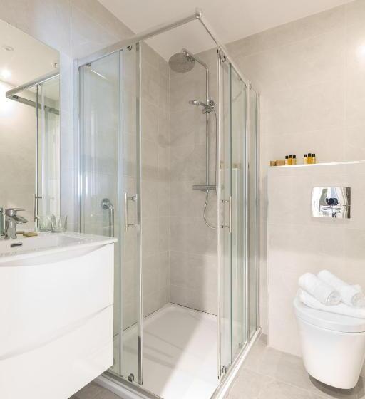 Номер Deluxe, Castle Varagh Hotel & Bar
