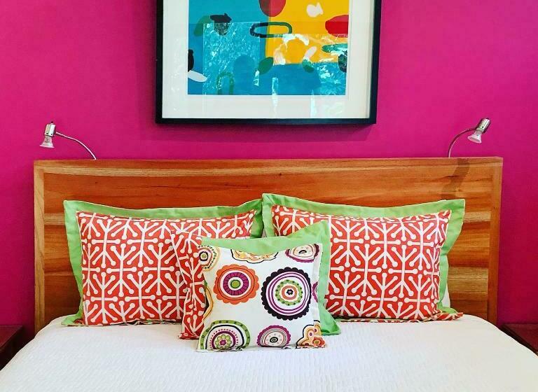 جناح مطلّ علي الحديقة, Chirripo Art