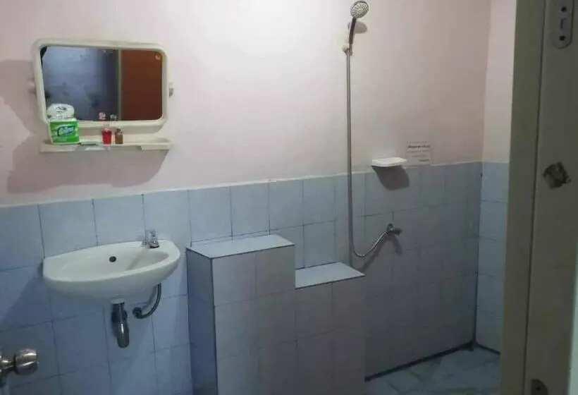 景色の見えるスタンダード4人部屋, Ok2 Mamajim Bungalows