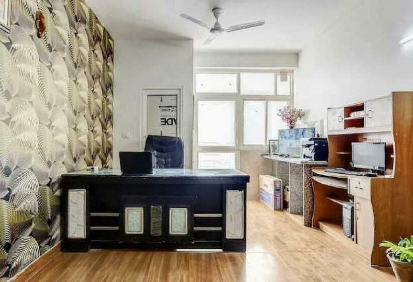 트리플 클래식 룸, Oyo 70006 Krishna Orchid