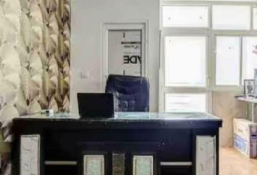 트리플 클래식 룸, Oyo 70006 Krishna Orchid