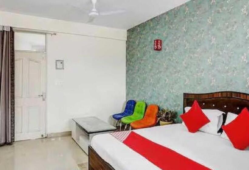 디럭스 트리플 룸, Oyo 70006 Krishna Orchid