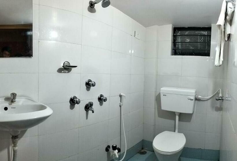 חדר דלוקס, Saan Berhampore