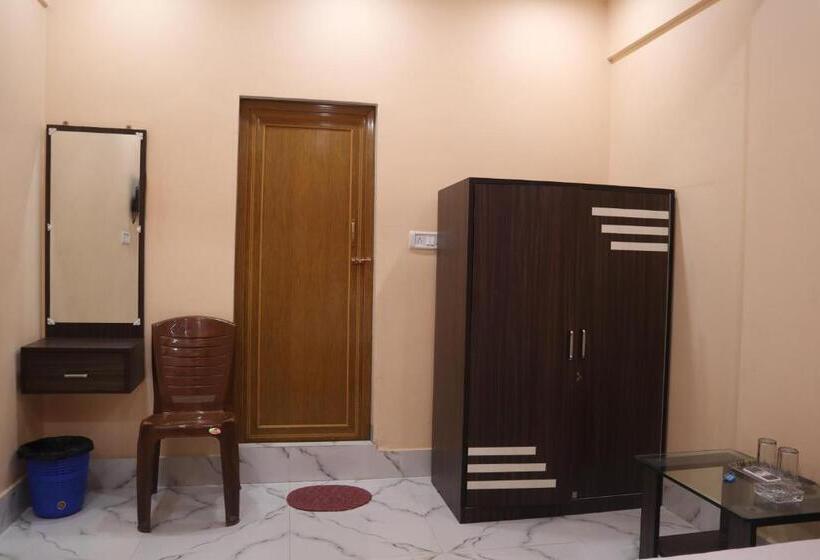 חדר אקונומי, Saan Berhampore