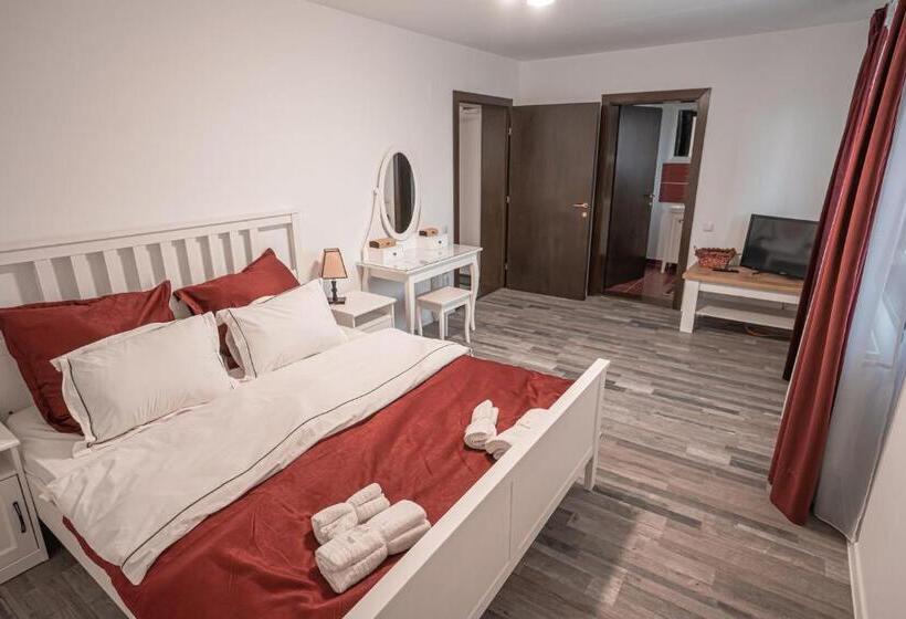 דירה בת חדר שינה 1 עם מרפסת, Casa Danei