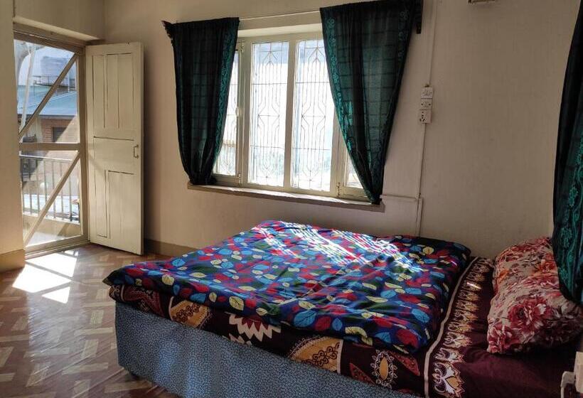 اتاق استاندارد با بالکن, Laughing Buddha Guest House & Villa