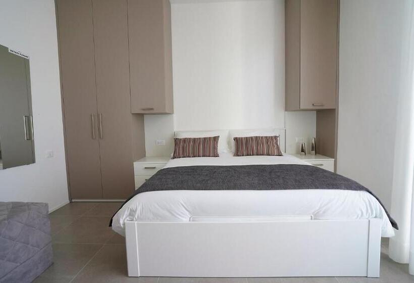 اتاق استاندارد با بالکن, Piano Alto Home
