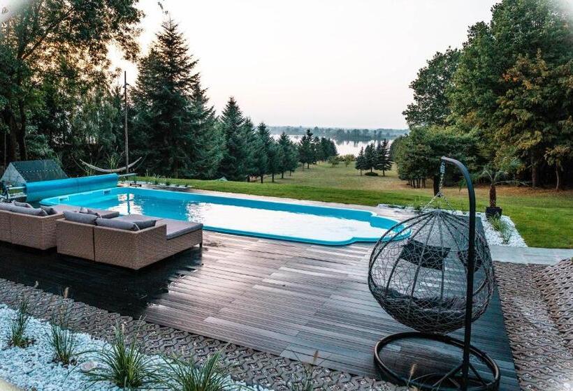 小型套房带阳台, The View