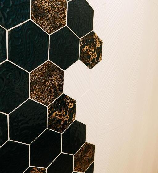 小型套房带阳台, The View