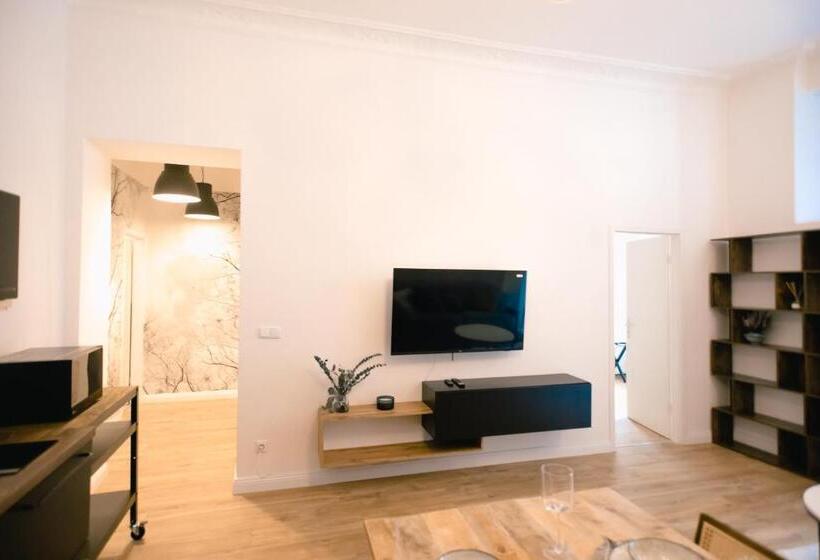 آپارتمان سوپریور 1 خوابه, The Weinert Suites