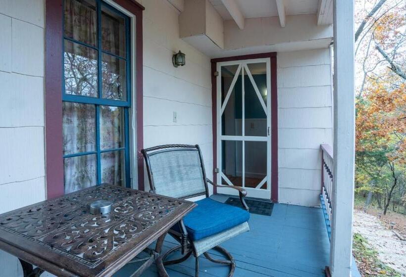 سوییت لوکس, 5 Ojo Inn Bed And Breakfast