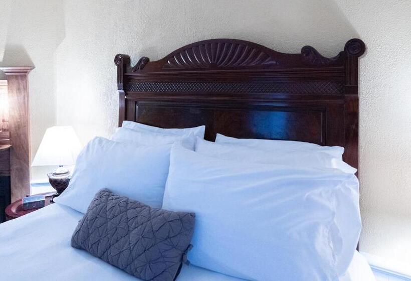 سوییت لوکس, 5 Ojo Inn Bed And Breakfast