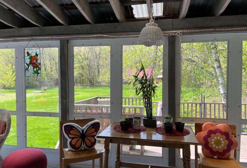 غرفة سوبيريور سرير كينج, Admiral Peary Inn