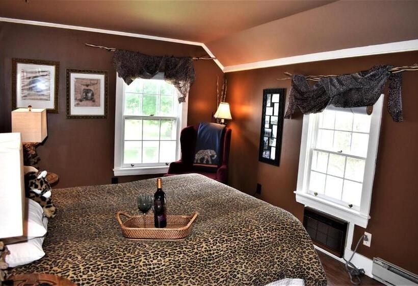 غرفة قياسية سرير مزدوج, Admiral Peary Inn