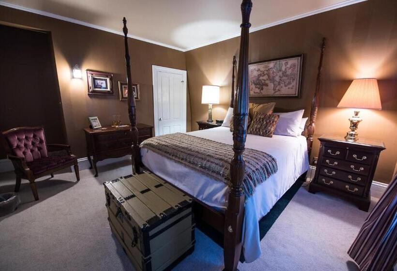 غرفة قياسية, Admiral Peary Inn