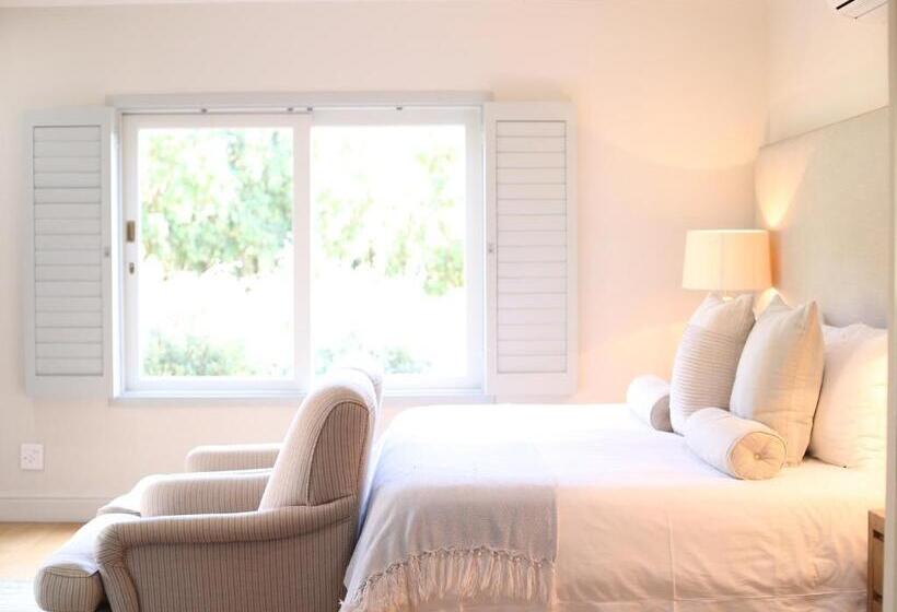 سوییت لوکس, Angala