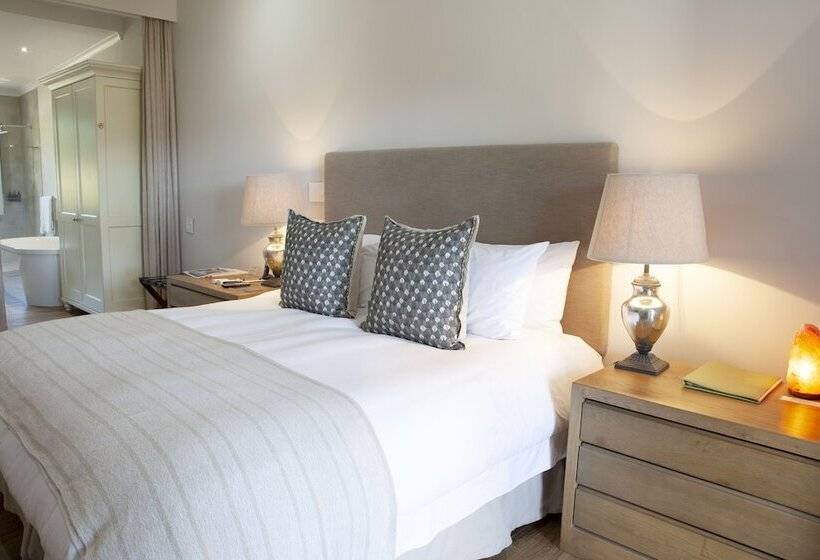 اتاق لوکس, Angala