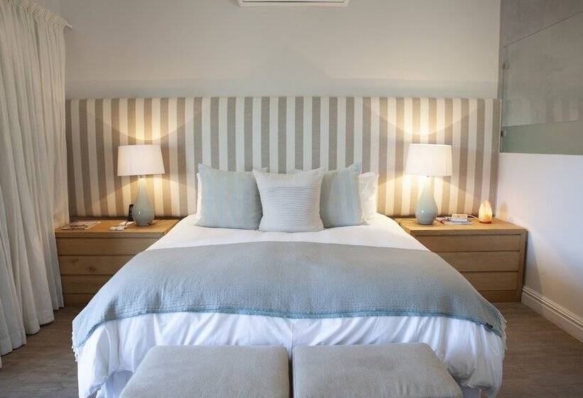 اتاق لوکس, Angala