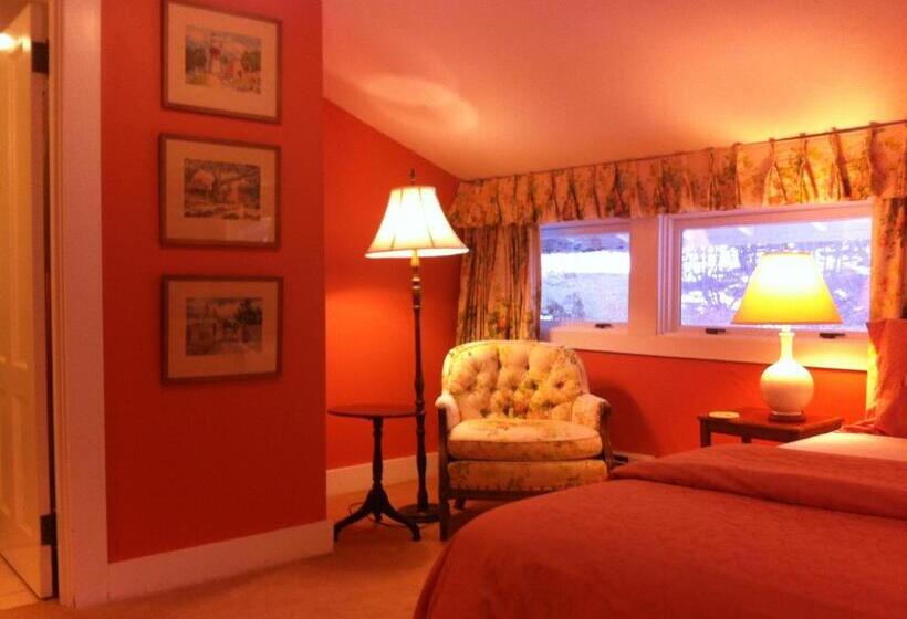 اتاق استاندارد با بالکن, Deerhill Inn