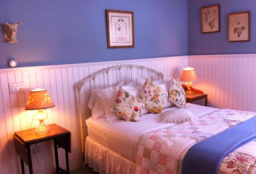 اتاق استاندارد با وان آب گرم, Deerhill Inn