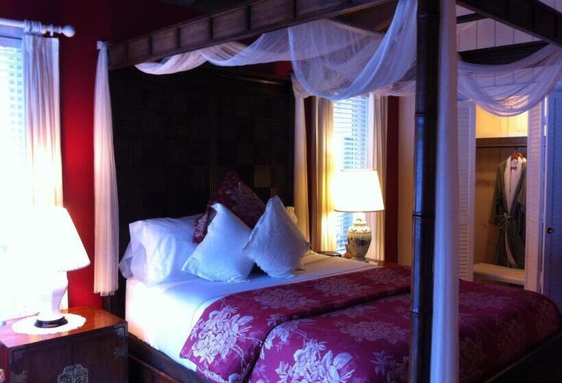 اتاق استاندارد با چشم‌انداز باغ, Deerhill Inn