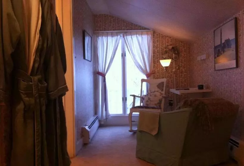 スタンダードルーム, Deerhill Inn