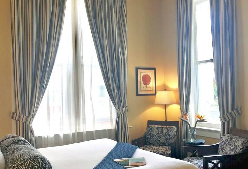 غرفة ديلوكس سرير كينج, West Cliff Inn, A Four Sisters Inn