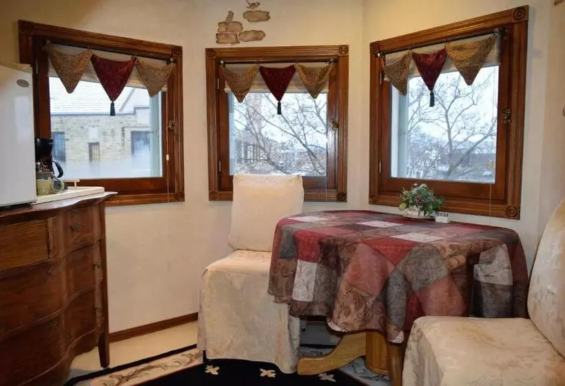 Deluxe Suite King Bed, Franklin Street Inn Bed & Breakfast