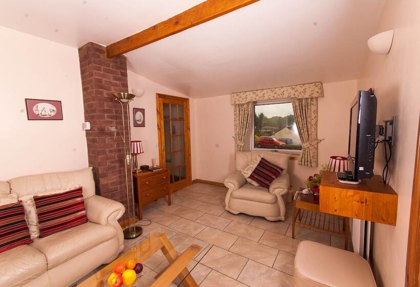 침실 2개 주택, Greyfield Farm Cottages