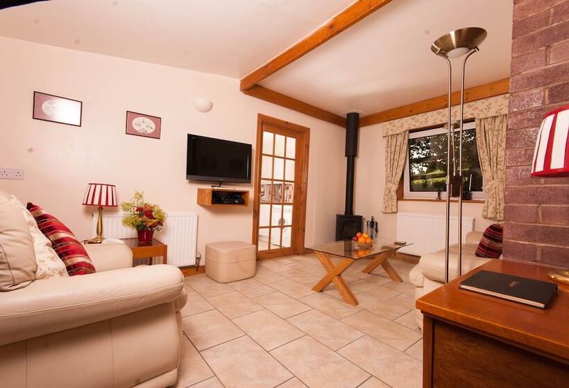 침실 2개 주택, Greyfield Farm Cottages