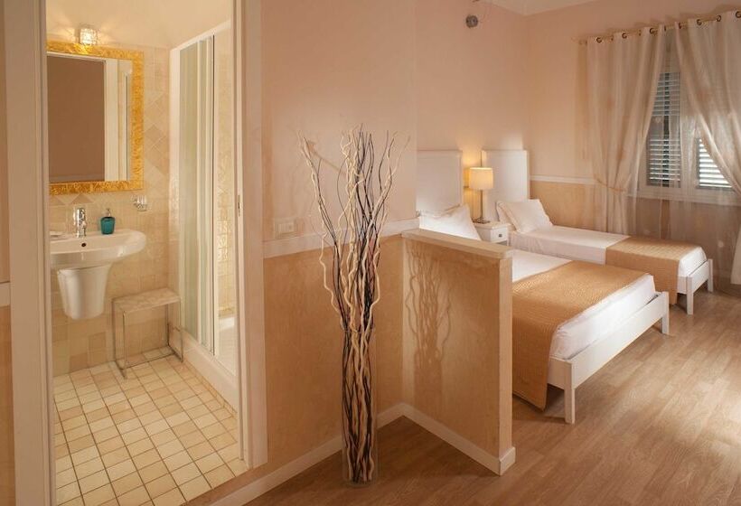 Standard Triple Room, Domus Liberius   Rome
