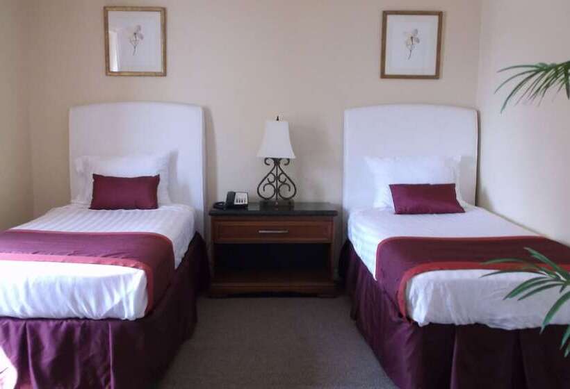 غرفة قياسية, Days Inn & Suites By Wyndham Lake Okeechobee