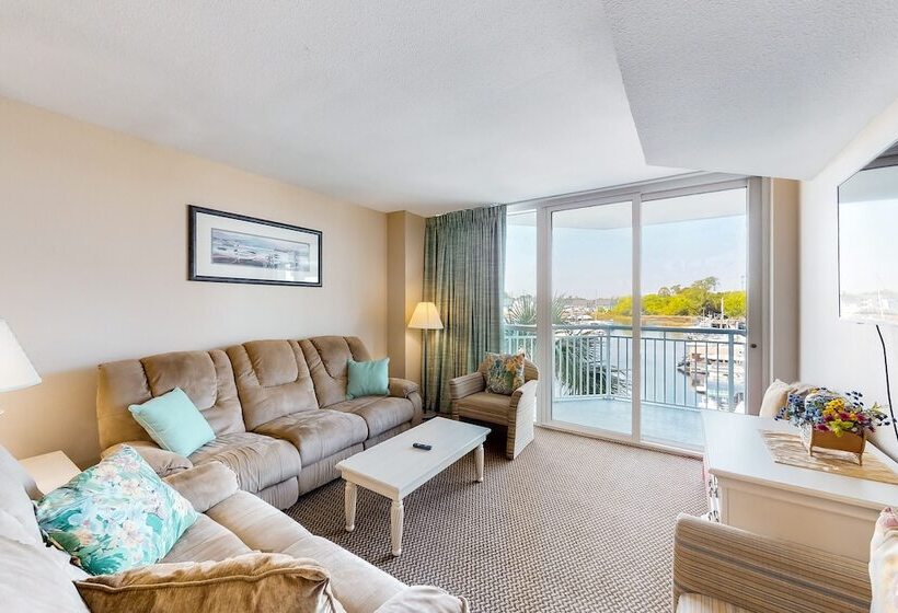 带3个卧室的套间, Harbourgate Marina Club