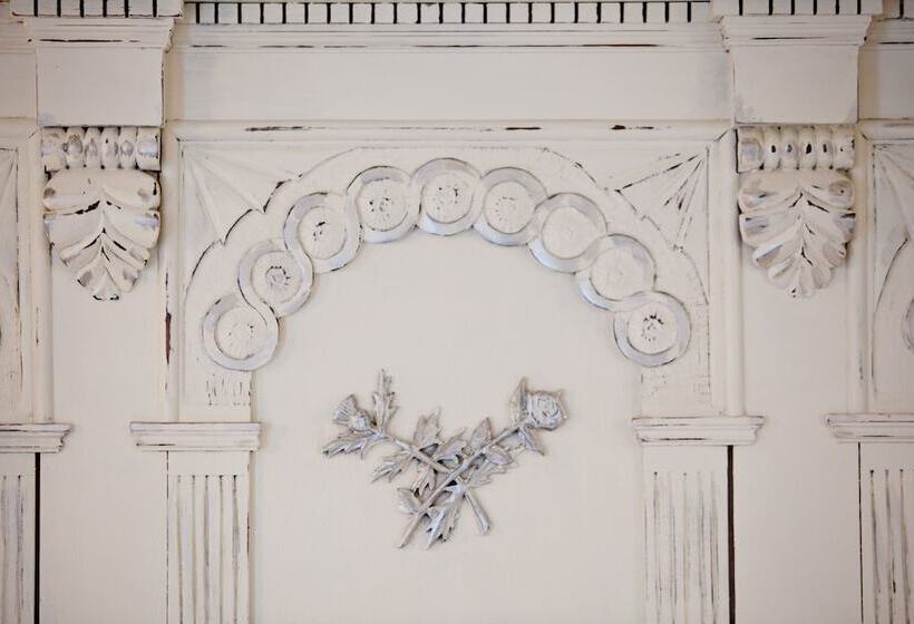 Номер Стандарт, Marshall Meadows Manor House