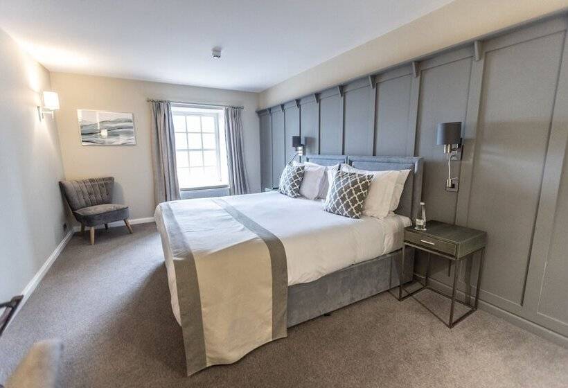 غرفة قياسية, Marshall Meadows Manor House