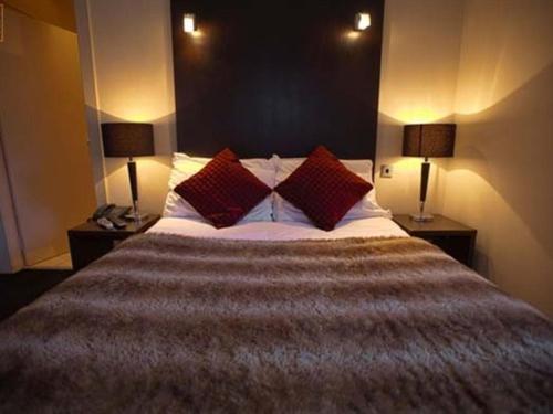 スーペリアールーム, Rab Ha's