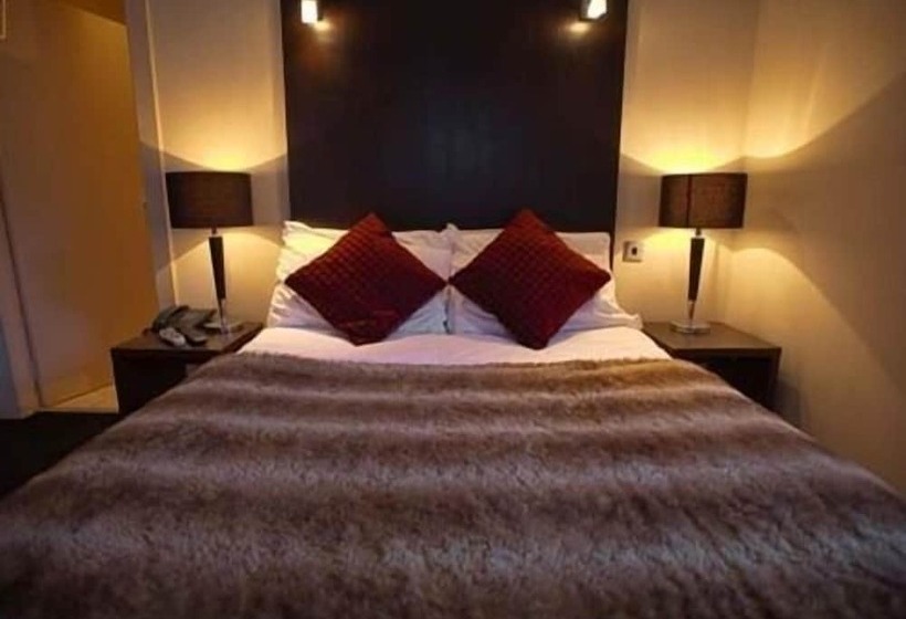 スーペリアールーム, Rab Ha's