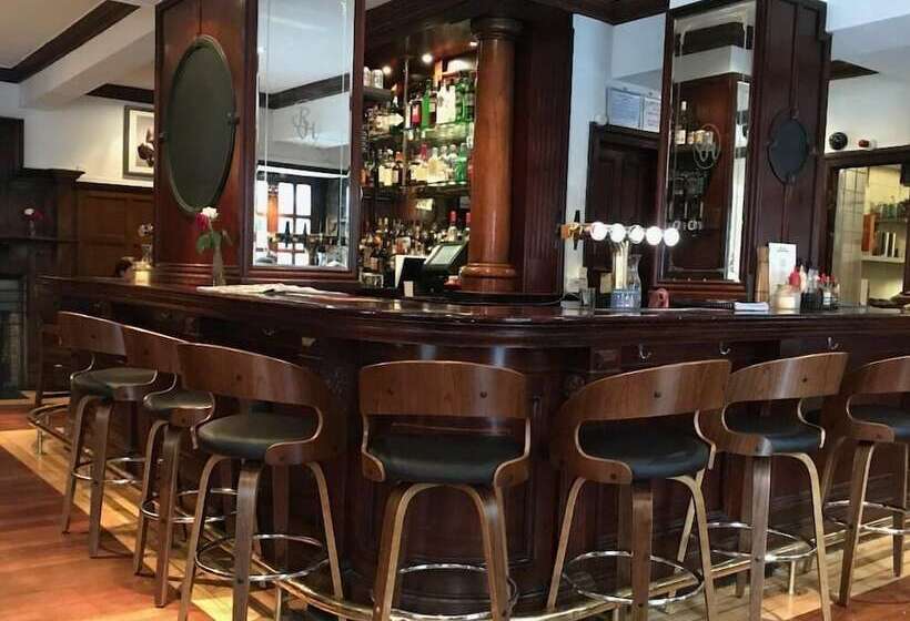 スタンダードルーム, Rab Ha's