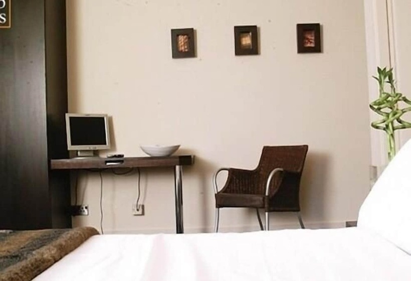 スタンダードルーム, Rab Ha's