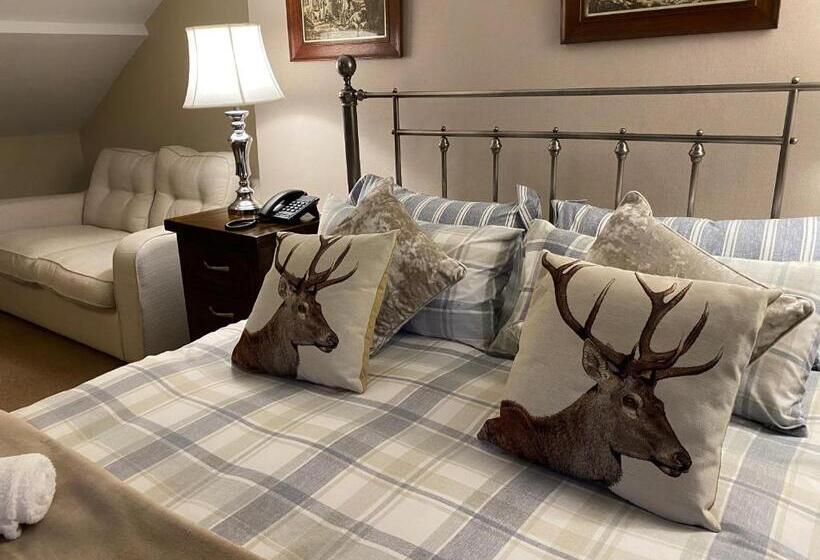 جناح سرير كينج, The Royal Oak Inn