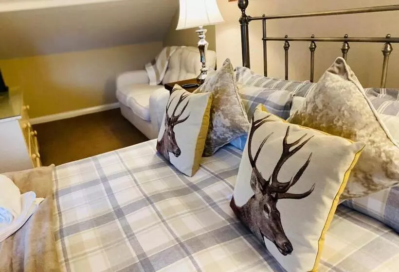 キングサイズベッドのスイートルーム, The Royal Oak Inn