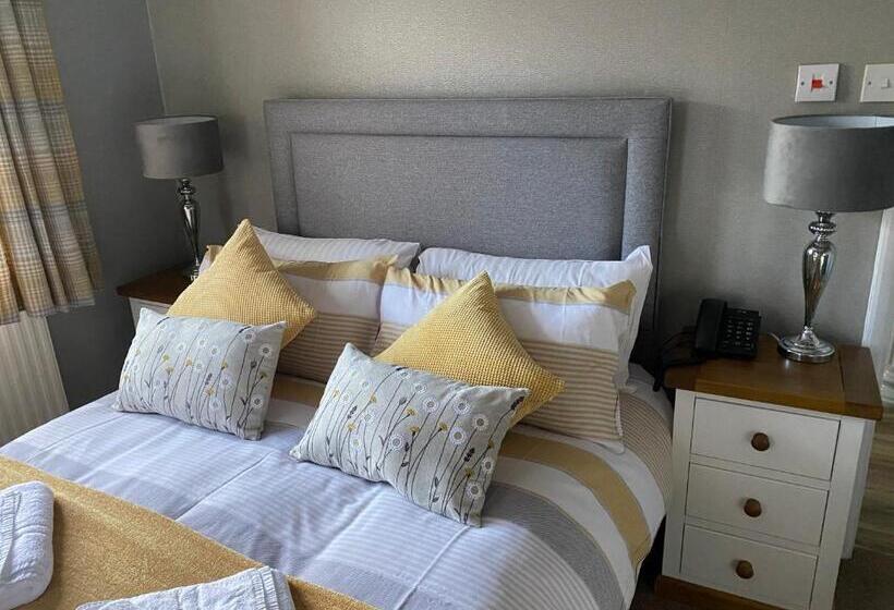 غرفة قياسية, The Royal Oak Inn