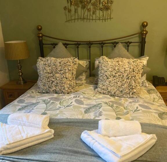 غرفة قياسية سرير كينج, The Royal Oak Inn