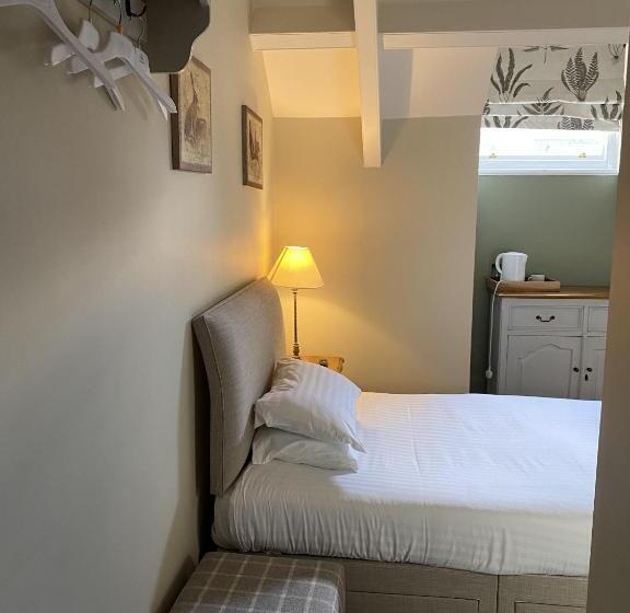 اتاق استاندارد یک نفره, The Plough